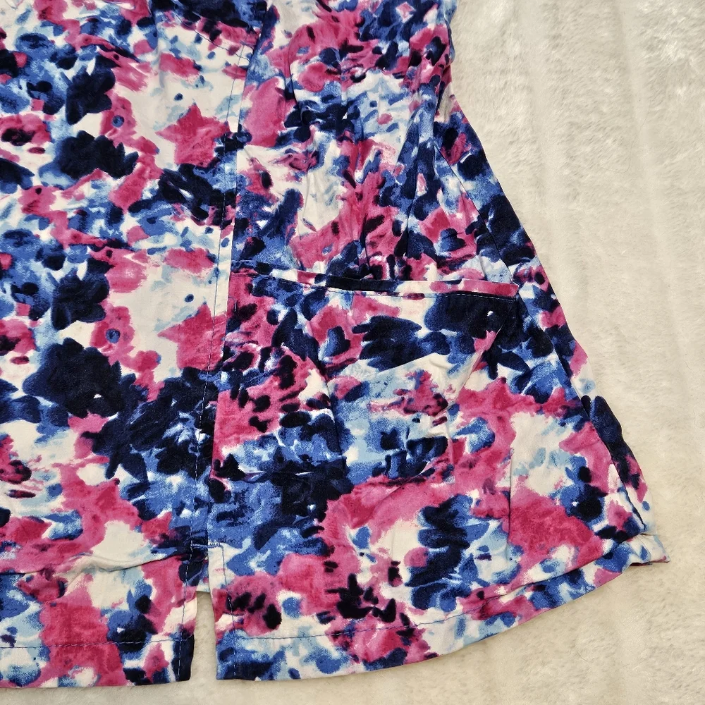 Nicole Miller Scrub Top - Picture 8 of 16